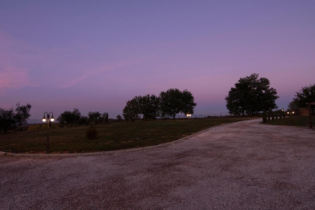 Podere Abbazia B&B ซินาลุงกา ภายนอก รูปภาพ